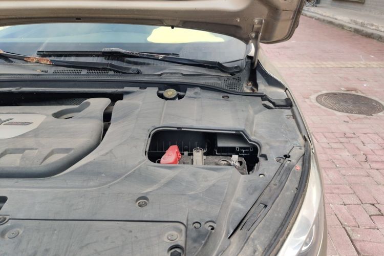 Used Geely Auto Emgrand GL 2017 1.8L Manual Elite Model Engine Bay Left