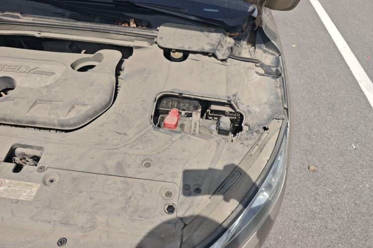 Used Geely Auto Emgrand GL 2017 1.8L Manual Elite Model Engine Bay Left