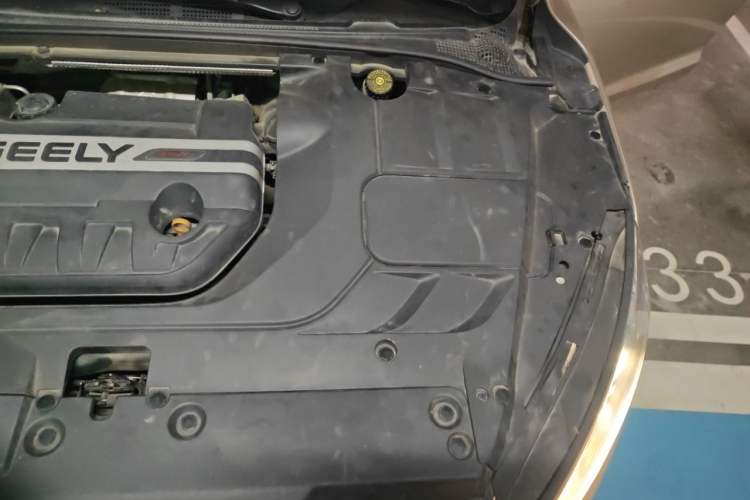 Used Geely Auto Emgrand GL 2017 1.3T DCT Luxury Model Engine Bay Left