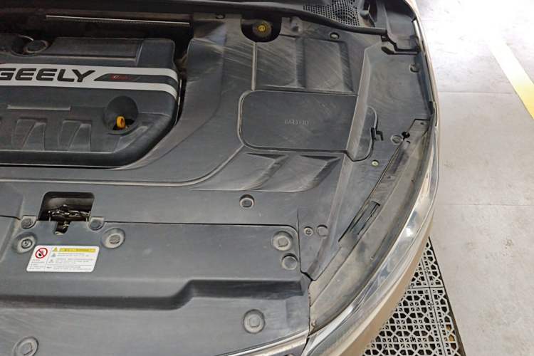 Used Geely Auto Emgrand GL 2017 1.3T DCT Elite Model Engine Bay Left