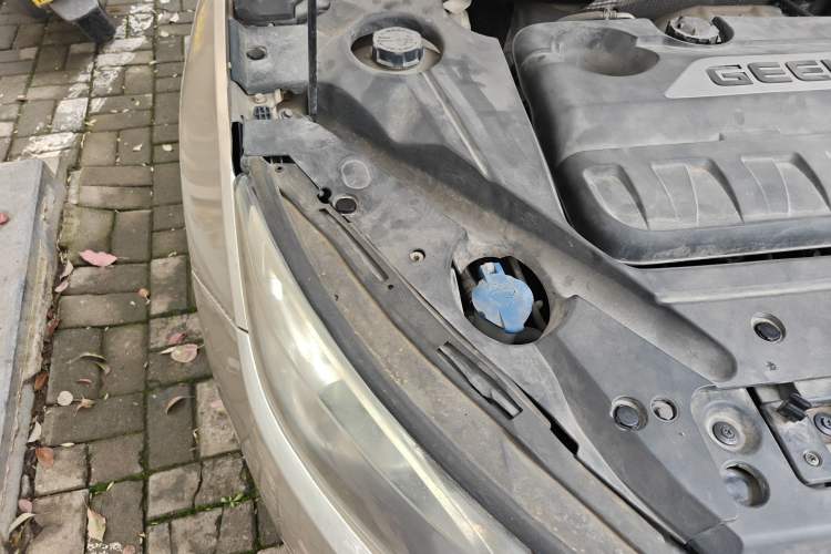 Used Geely Auto Emgrand GL 2017 1.3T DCT Luxury Model Engine Bay Right
