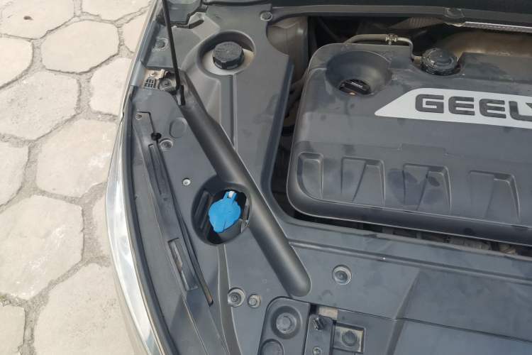 Used Geely Auto Emgrand GL 2017 1.3T DCT Luxury Model Engine Bay Right