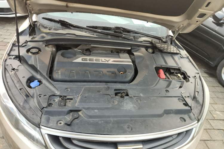 Used Geely Auto Emgrand GL 2017 1.3T DCT Elite Model Engine Bay
