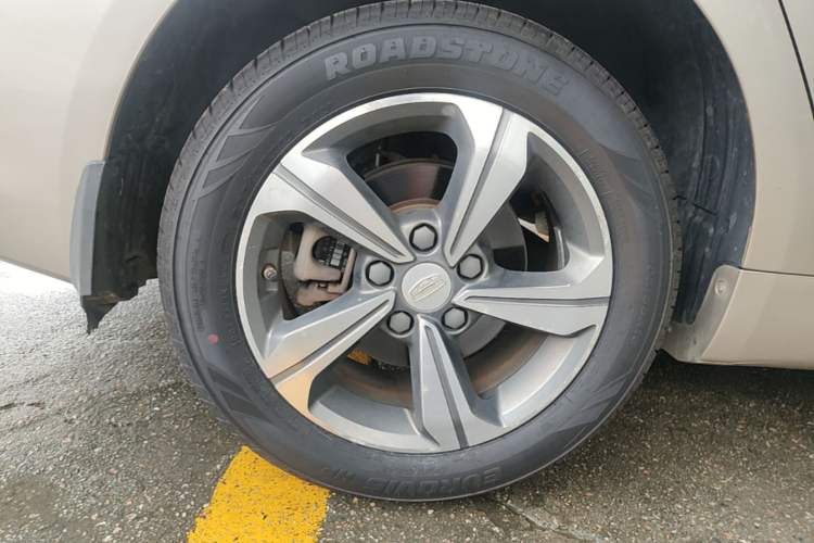Used Geely Auto Emgrand GL 2017 1.8L DCT Elite Model Exterior 5
