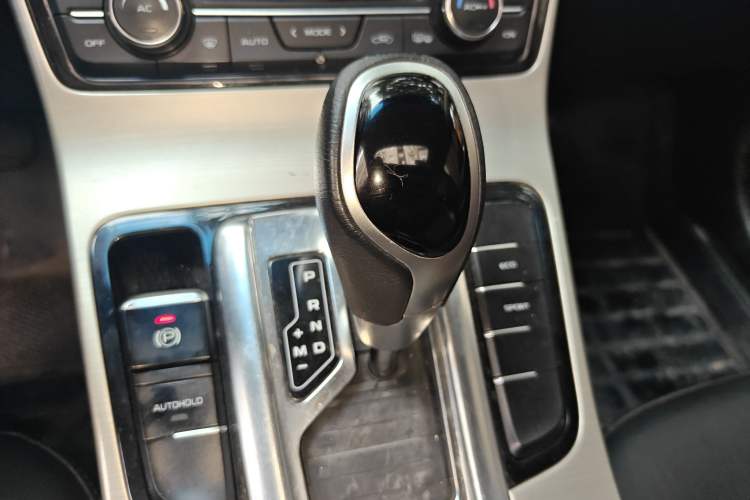 Used Geely Auto Emgrand GL 2017 1.3T DCT Luxury Model Gear Lever