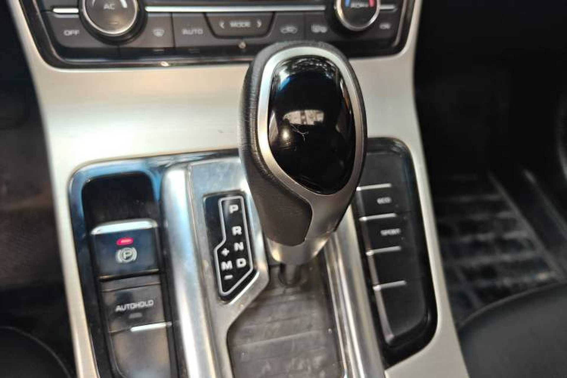 Used Geely Auto Emgrand GL 2017 1.3T DCT Luxury Model Gear Lever