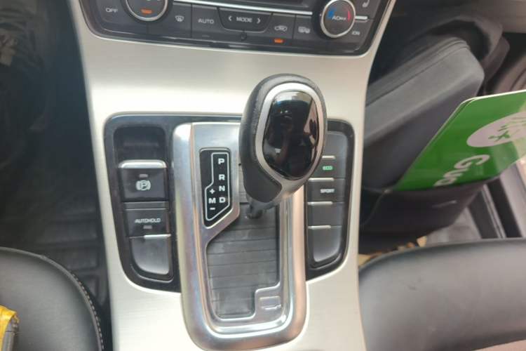 Used Geely Auto Emgrand GL 2017 1.3T DCT Luxury Model Gear Lever