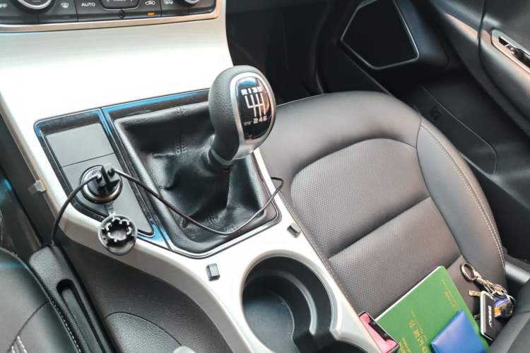 Used Geely Auto Emgrand GL 2017 1.8L Manual Elite Model Gear Lever