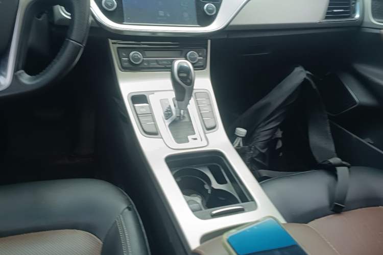Used Geely Auto Emgrand GL 2017 1.3T DCT Luxury Model Gear Lever