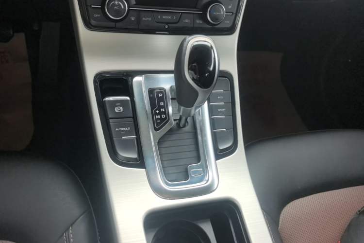 Used Geely Auto Emgrand GL 2017 1.3T DCT Luxury Model Gear Lever