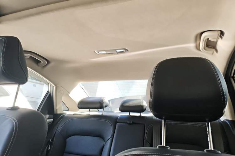 Used Geely Auto Emgrand GL 2017 1.8L Manual Elite Model Headliner