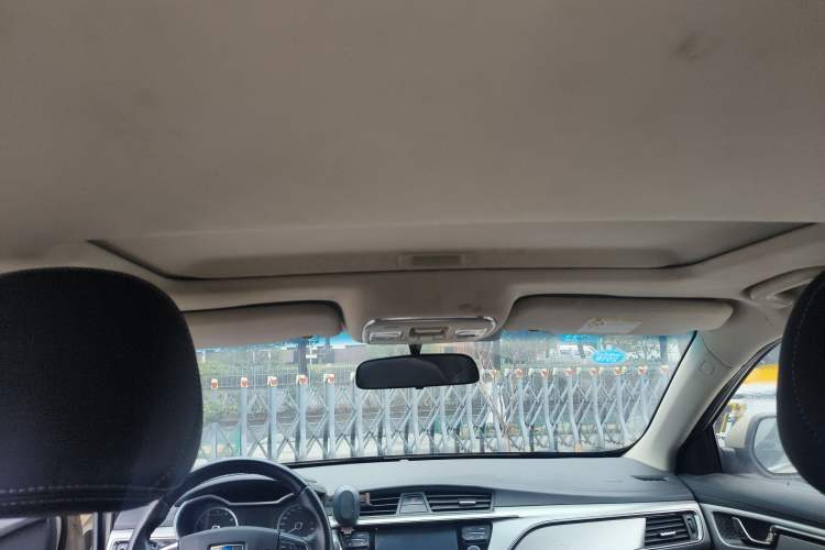 Used Geely Auto Emgrand GL 2017 1.3T Manual Elite Model Headliner