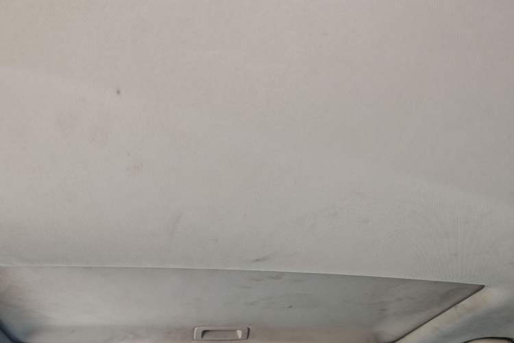 Used Geely Auto Emgrand GL 2017 1.3T Manual Elite Model Headliner