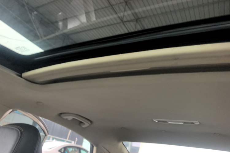 Used Geely Auto Emgrand GL 2017 1.3T DCT Luxury Model Headliner