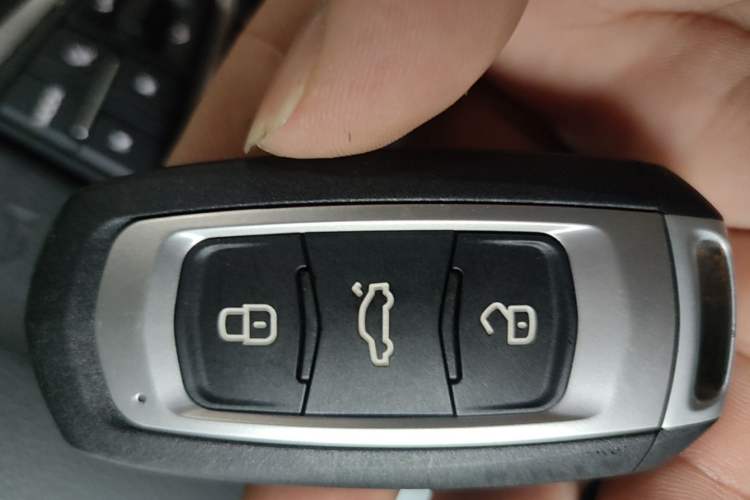 Used Geely Auto Emgrand GL 2017 1.8L DCT Elite Model Interior 1