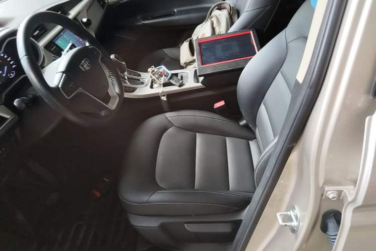 Used Geely Auto Emgrand GL 2017 1.8L DCT Elite Model Left Front Seat