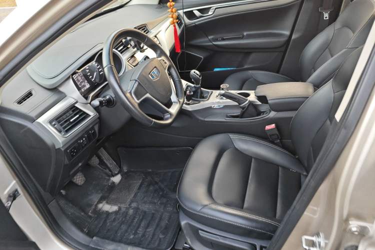 Used Geely Auto Emgrand GL 2017 1.8L Manual Elite Model Left Front Seat