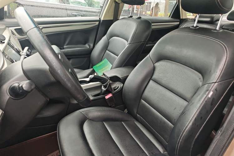 Used Geely Auto Emgrand GL 2017 1.8L Manual Elite Model Left Front Seat