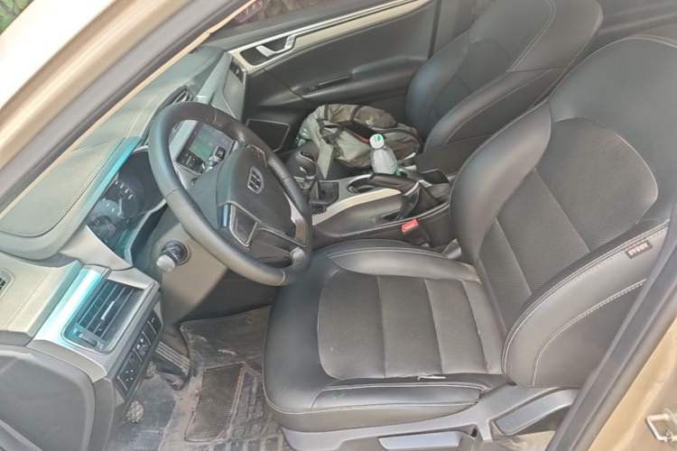 Used Geely Auto Emgrand GL 2017 1.3T Manual Elite Model Left Front Seat
