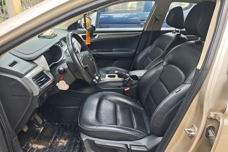Used Geely Auto Emgrand GL 2017 1.8L Manual Elite Model Left Front Seat