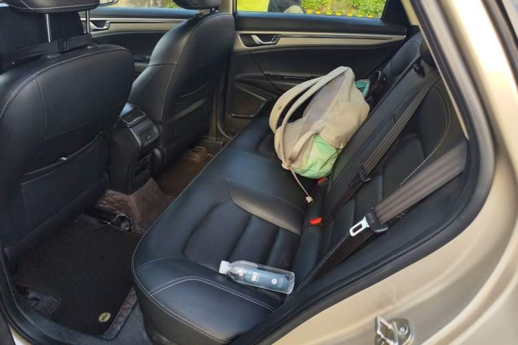 Used Geely Auto Emgrand GL 2017 1.3T Manual Elite Model Left Rear Seat