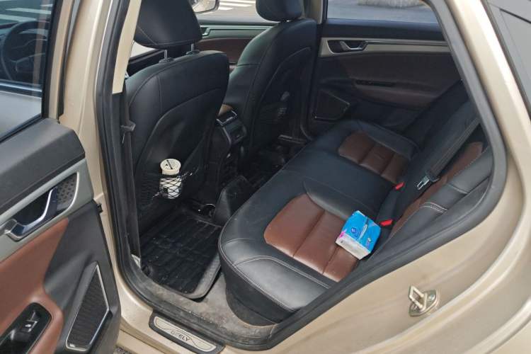 Used Geely Auto Emgrand GL 2017 1.3T DCT Luxury Model Left Rear Seat