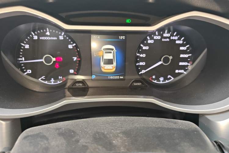 Used Geely Auto Emgrand GL 2017 1.3T DCT Luxury Model Odometer Close Up
