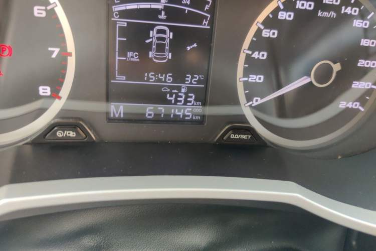 Used Geely Auto Emgrand GL 2017 1.8L Manual Elite Model Odometer Close Up