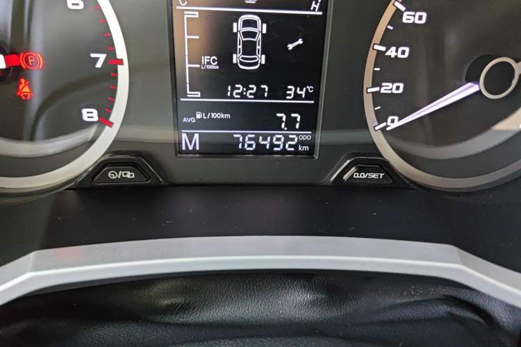Used Geely Auto Emgrand GL 2017 1.8L Manual Elite Model Odometer Close Up