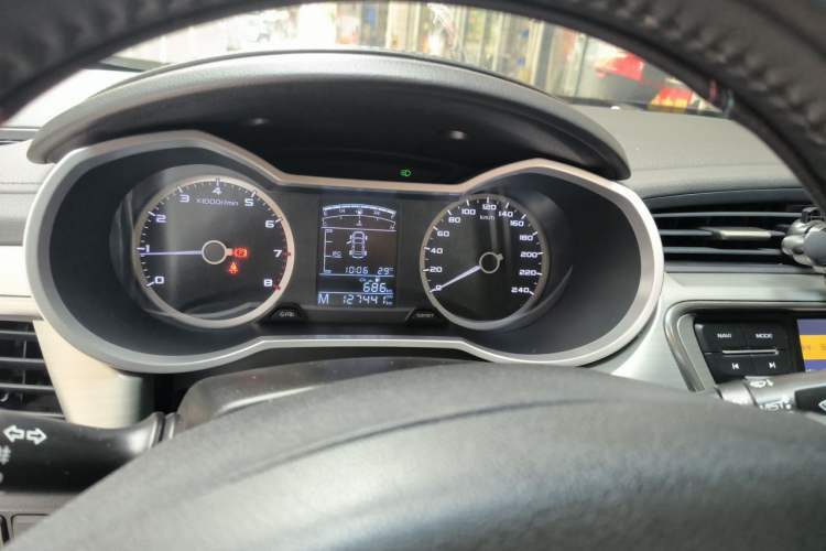 Used Geely Auto Emgrand GL 2017 1.3T Manual Elite Model Odometer Close Up