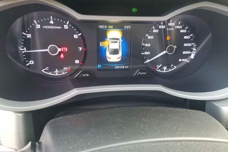 Used Geely Auto Emgrand GL 2017 1.3T DCT Luxury Model Odometer Close Up