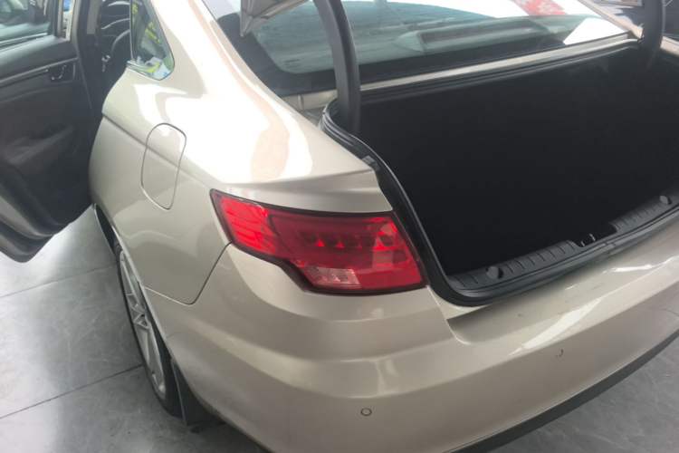Used Geely Auto Emgrand GL 2017 1.3T DCT Luxury Model Rear Left 45 Deg