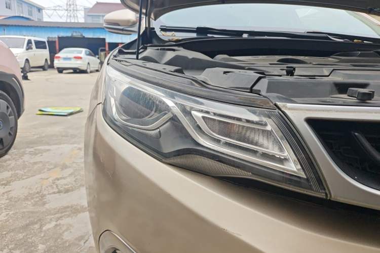 Used Geely Auto Emgrand GL 2017 1.8L Manual Elite Model Right Front Headlight
