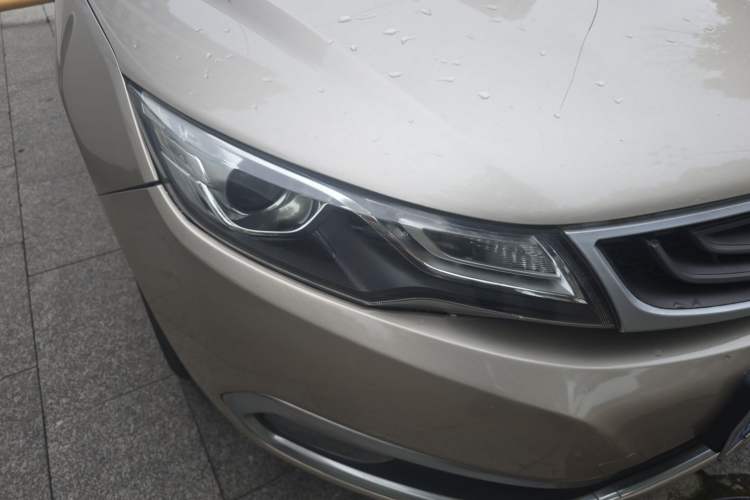Used Geely Auto Emgrand GL 2017 1.3T DCT Elite Model Right Front Headlight