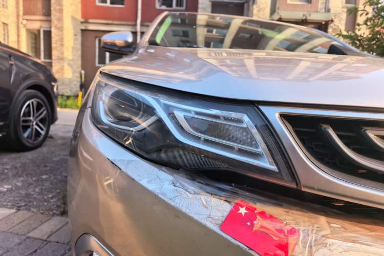 Used Geely Auto Emgrand GL 2017 1.3T Manual Elite Model Right Front Headlight