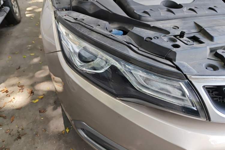 Used Geely Auto Emgrand GL 2017 1.8L Manual Elite Model Right Front Headlight