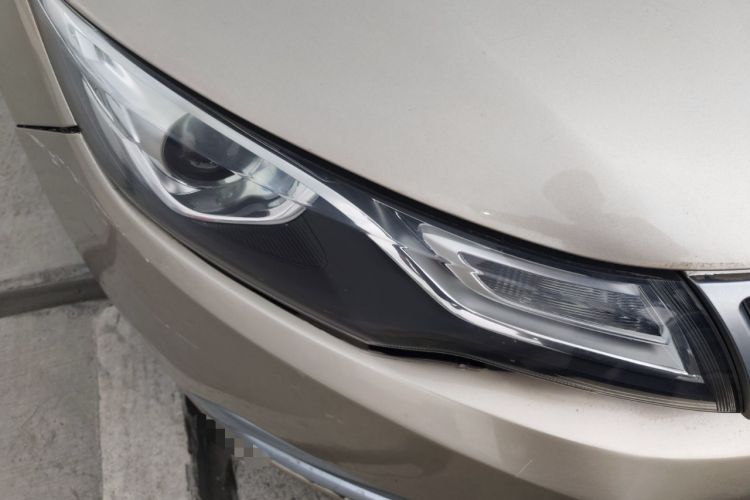Used Geely Auto Emgrand GL 2017 1.8L Manual Elite Model Right Front Headlight
