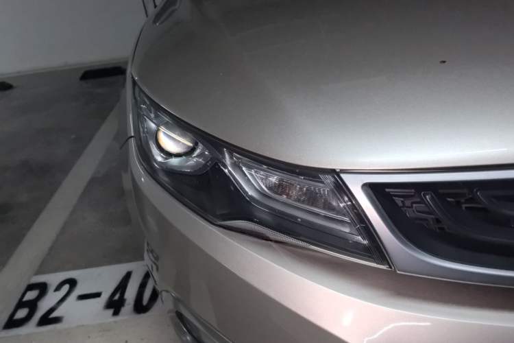 Used Geely Auto Emgrand GL 2017 1.8L DCT Elite Model Right Front Headlight