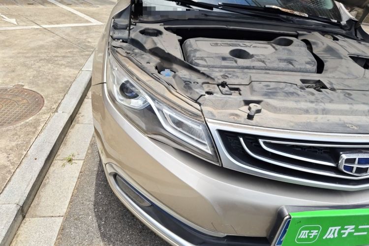 Used Geely Auto Emgrand GL 2017 1.8L Manual Elite Model Right Front Headlight