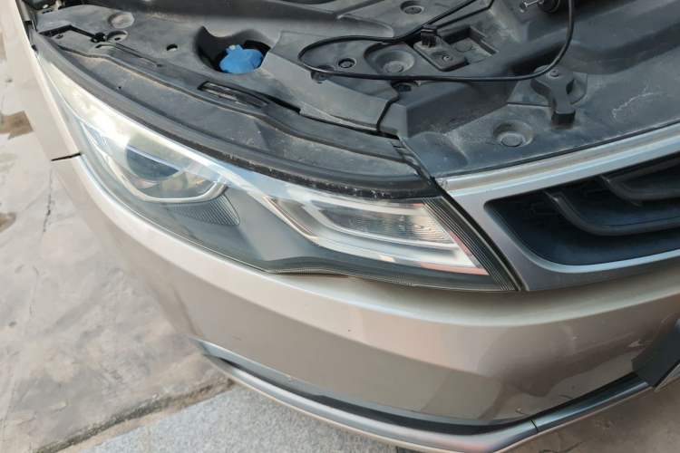 Used Geely Auto Emgrand GL 2017 1.8L DCT Elite Model Right Front Headlight