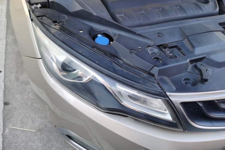 Used Geely Auto Emgrand GL 2017 1.3T DCT Luxury Model Right Front Headlight