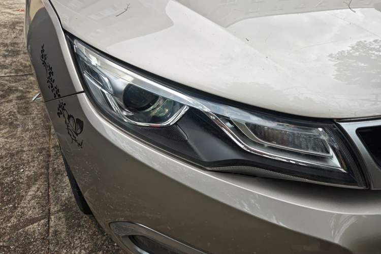 Used Geely Auto Emgrand GL 2017 1.8L Manual Elite Model Right Front Headlight