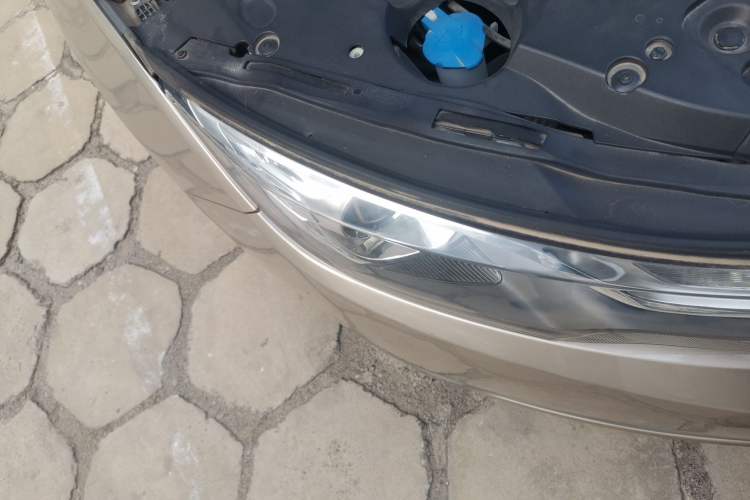Used Geely Auto Emgrand GL 2017 1.3T DCT Luxury Model Right Front Headlight