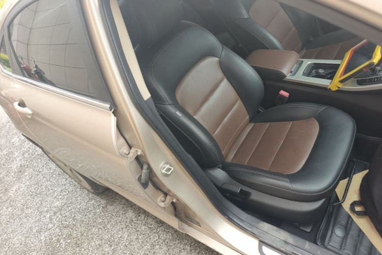 Used Geely Auto Emgrand GL 2017 1.3T DCT Luxury Model Right Front Seat