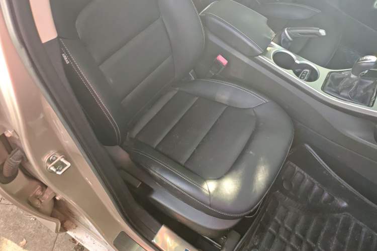 Used Geely Auto Emgrand GL 2017 1.8L Manual Elite Model Right Front Seat