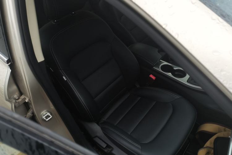 Used Geely Auto Emgrand GL 2017 1.8L Manual Elite Model Right Front Seat