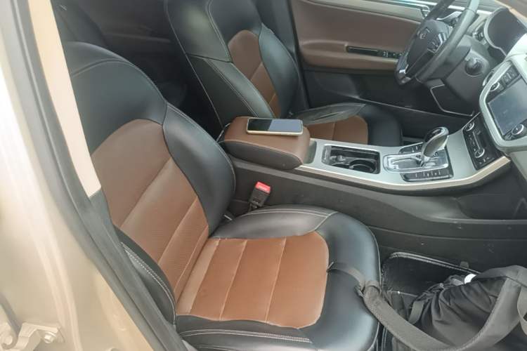 Used Geely Auto Emgrand GL 2017 1.3T DCT Luxury Model Right Front Seat