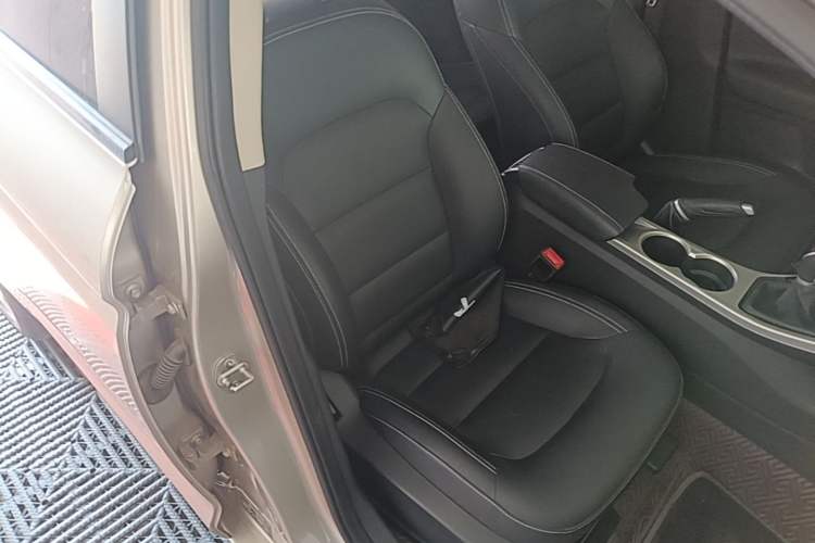 Used Geely Auto Emgrand GL 2017 1.8L Manual Elite Model Right Front Seat
