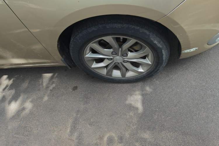 Used Geely Auto Emgrand GL 2017 1.8L Manual Elite Model Right Front Wheel Hub