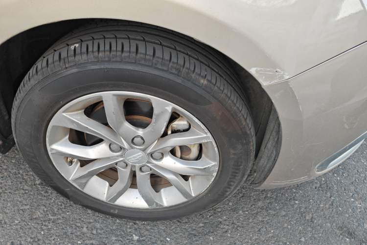 Used Geely Auto Emgrand GL 2017 1.8L Manual Elite Model Right Front Wheel Hub